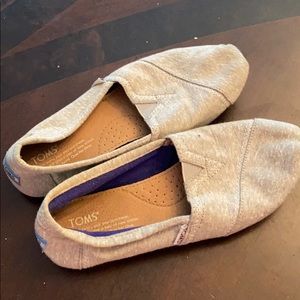 Toms Women’s 7.5 shoes